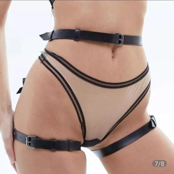 Leather Garter Harness Sexy Bondage Role Play Belt Thigh Body Waist Kinky Bows - Picture 2 of 8